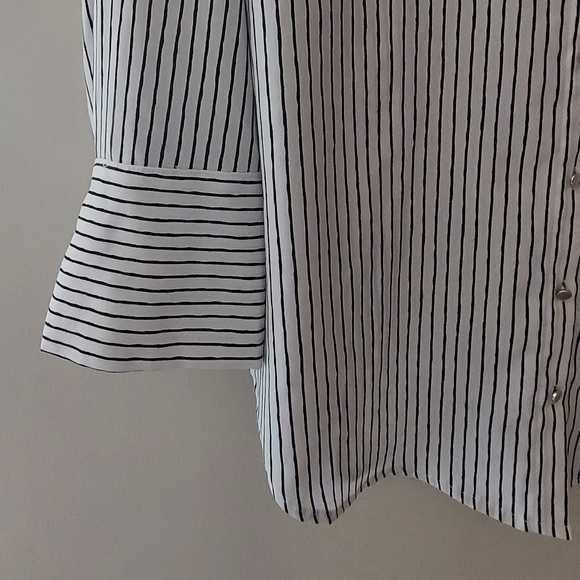 Dynamite long sleeve vertical stripe top - Picture 5 of 13